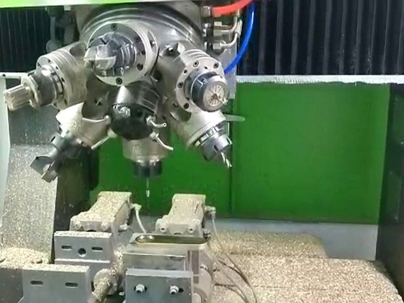 雕銑機攻絲效果如何？設備缺陷！