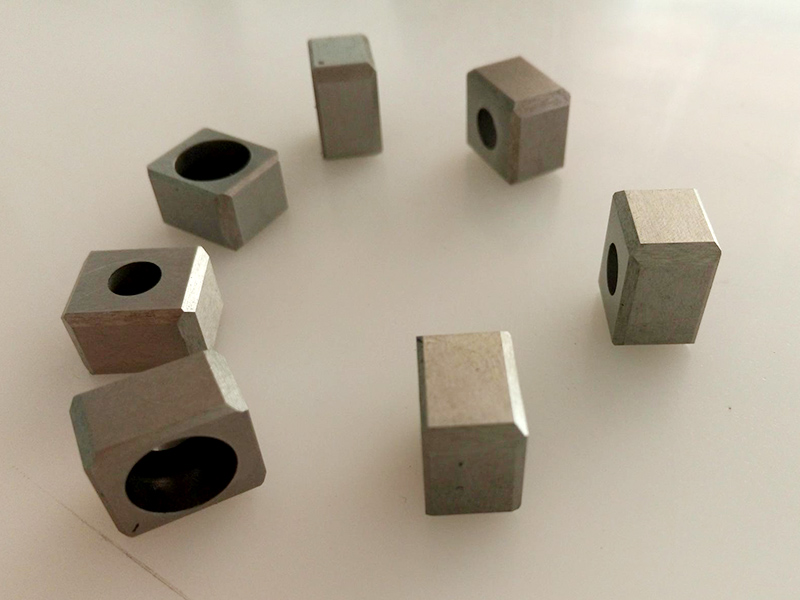 加工中心材料越硬轉速是不是轉速越低？