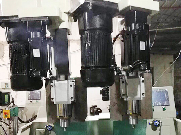 鉆孔機怎么安裝?玻璃鉆孔機爆孔裂孔原因是什么?